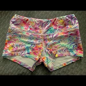 Tropical FLEO shorts